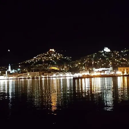 公寓 Apollonos Seafront *