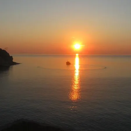 公寓 Apollonos Seafront *