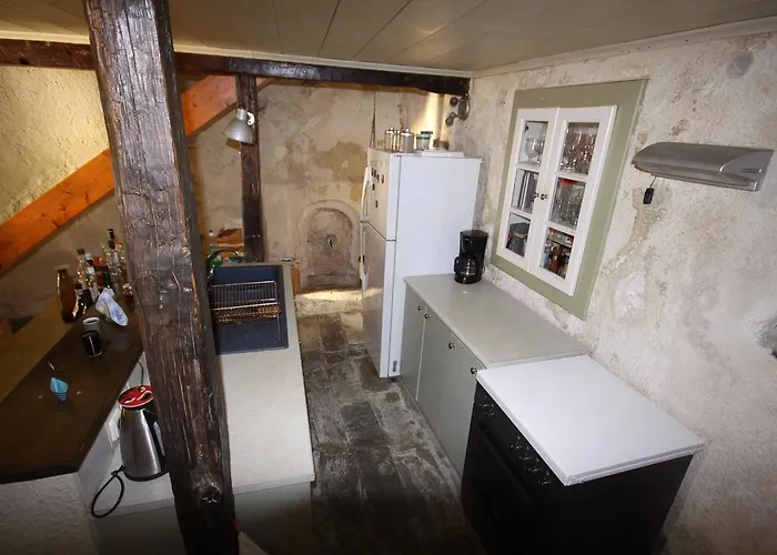 Apollonos Seafront * Ermupoli